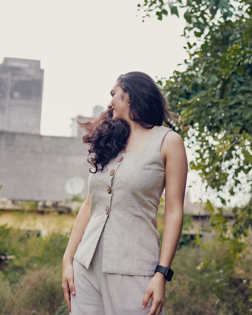 Classic Linen Blend Waistcoat- Ivory