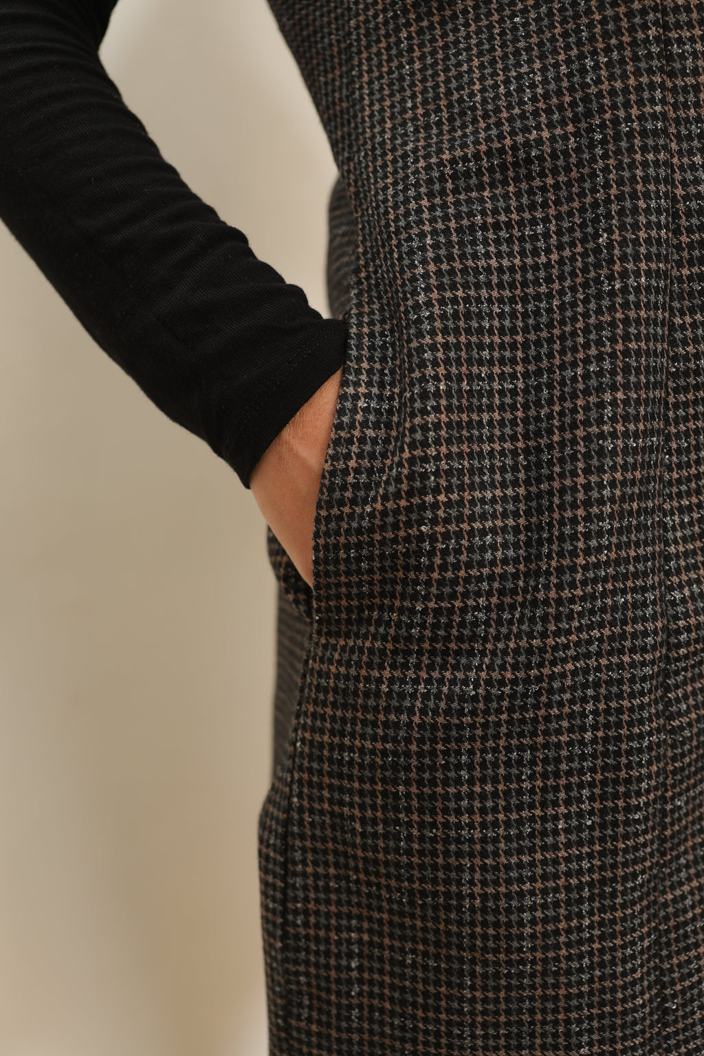 Classic Tweed Sleeveless Button-Down Dress